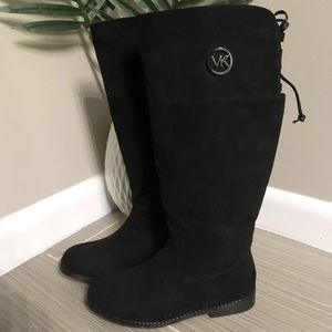 Michael Kors Black suede boots Girl3